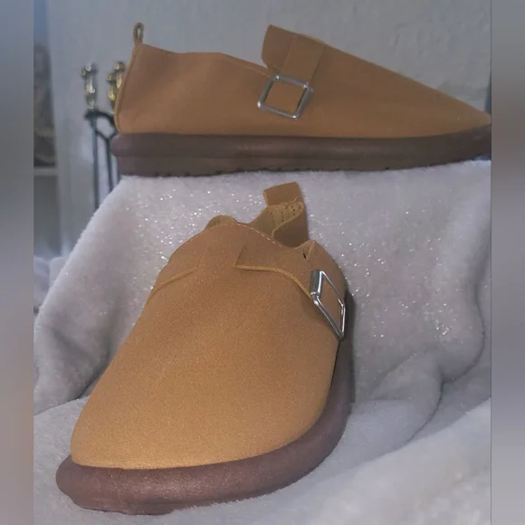 NWOB Women's Suede Clogs Leather Mules Size 38 (8) - Picture 1 of 4